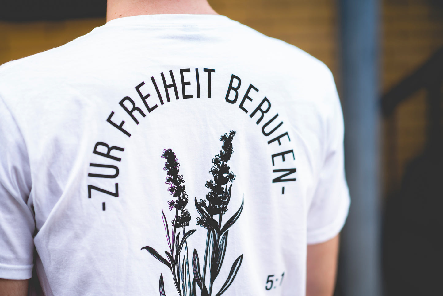 ZUR FREIHEIT BERUFEN - Oversized Shirt