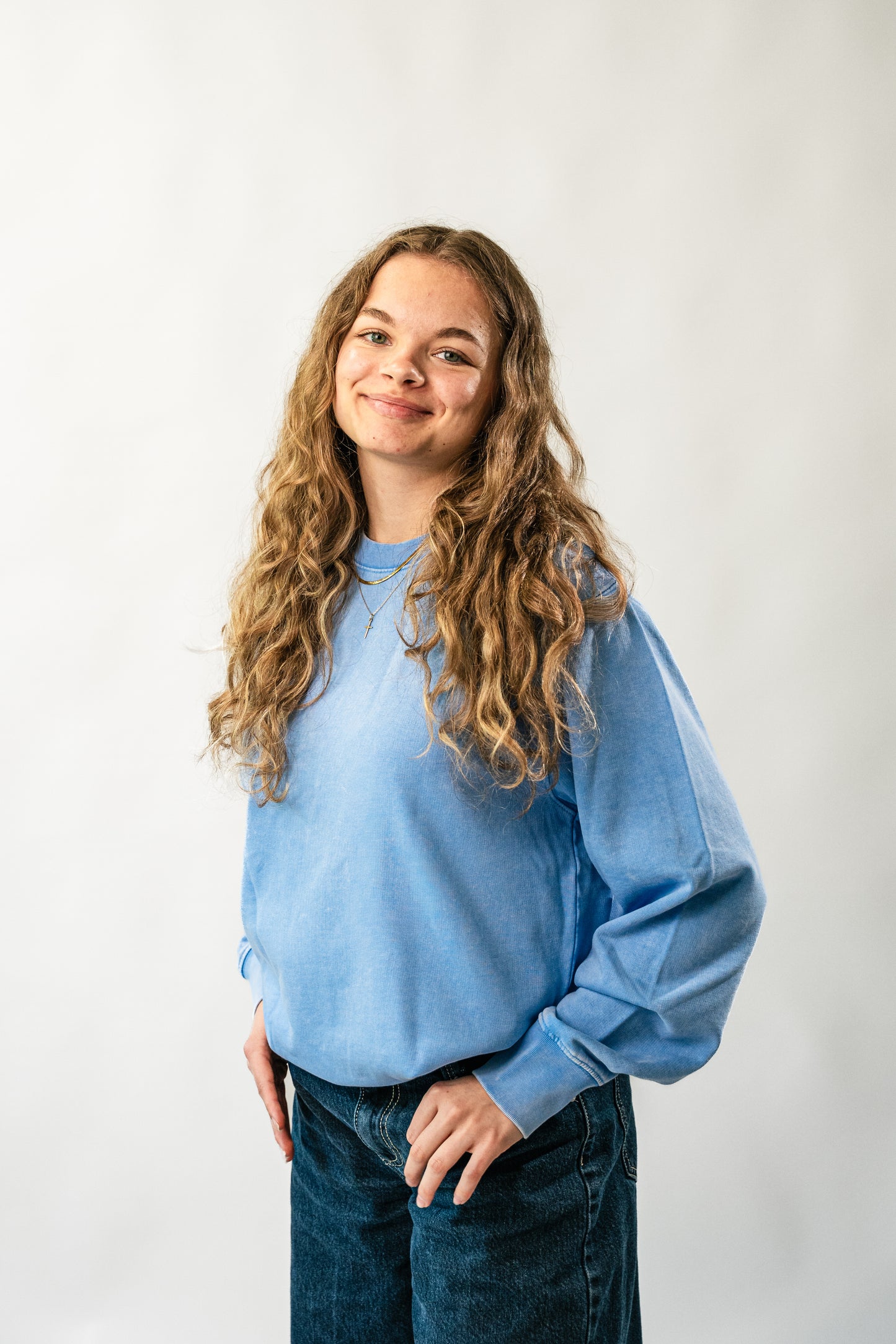 NO WEAPON WAHES BLUE – Sweater