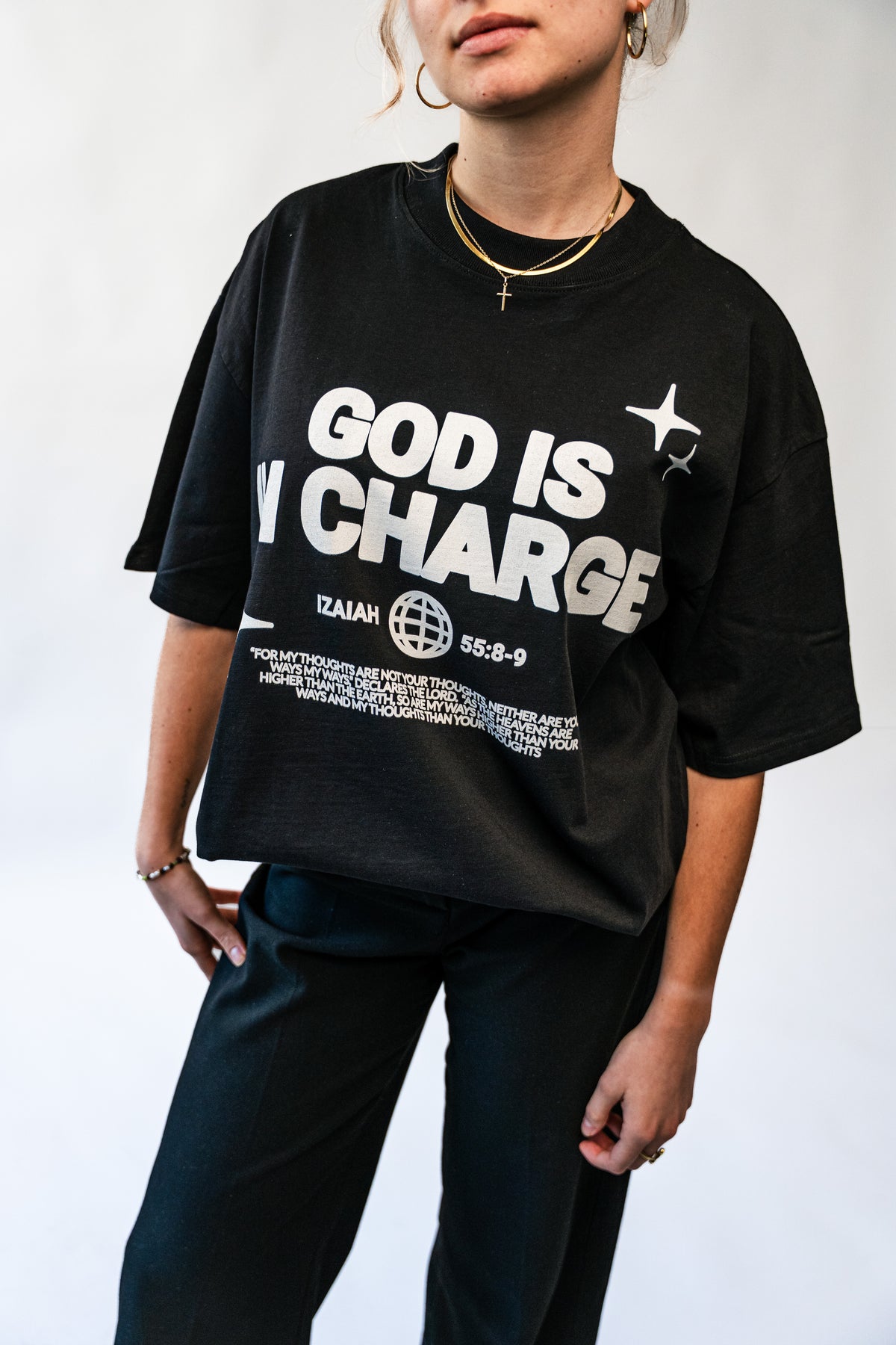 GOD IS IN CHARGE - Oversized Shirt