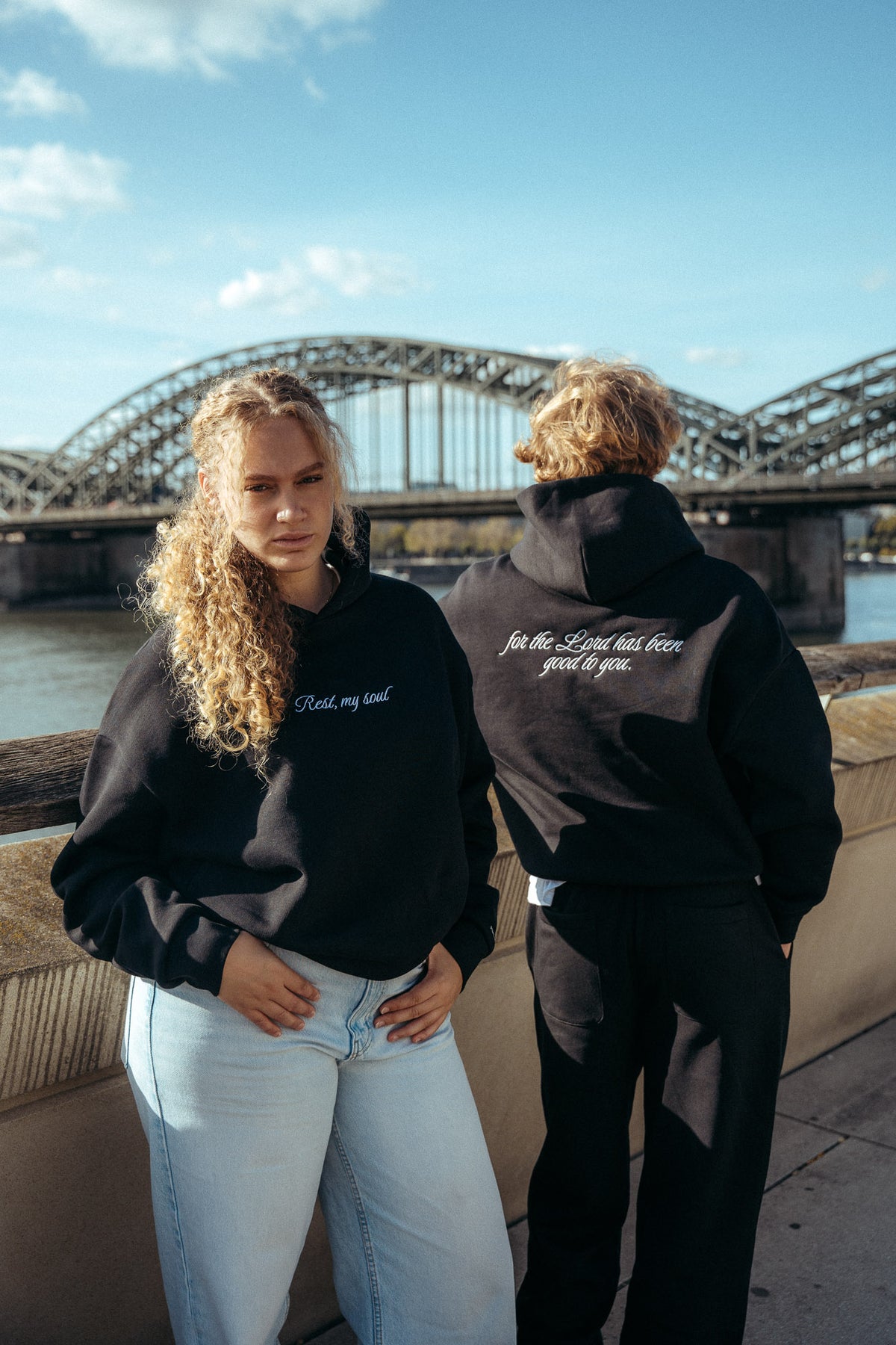 REST, MY SOUL - Oversized boxy Hoodie