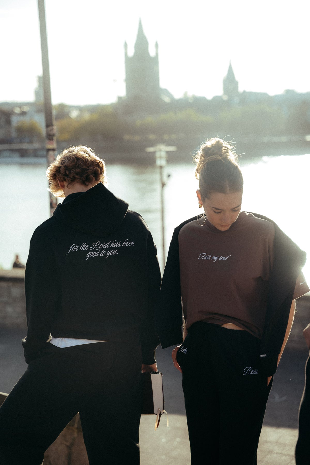 REST, MY SOUL - Oversized boxy Hoodie