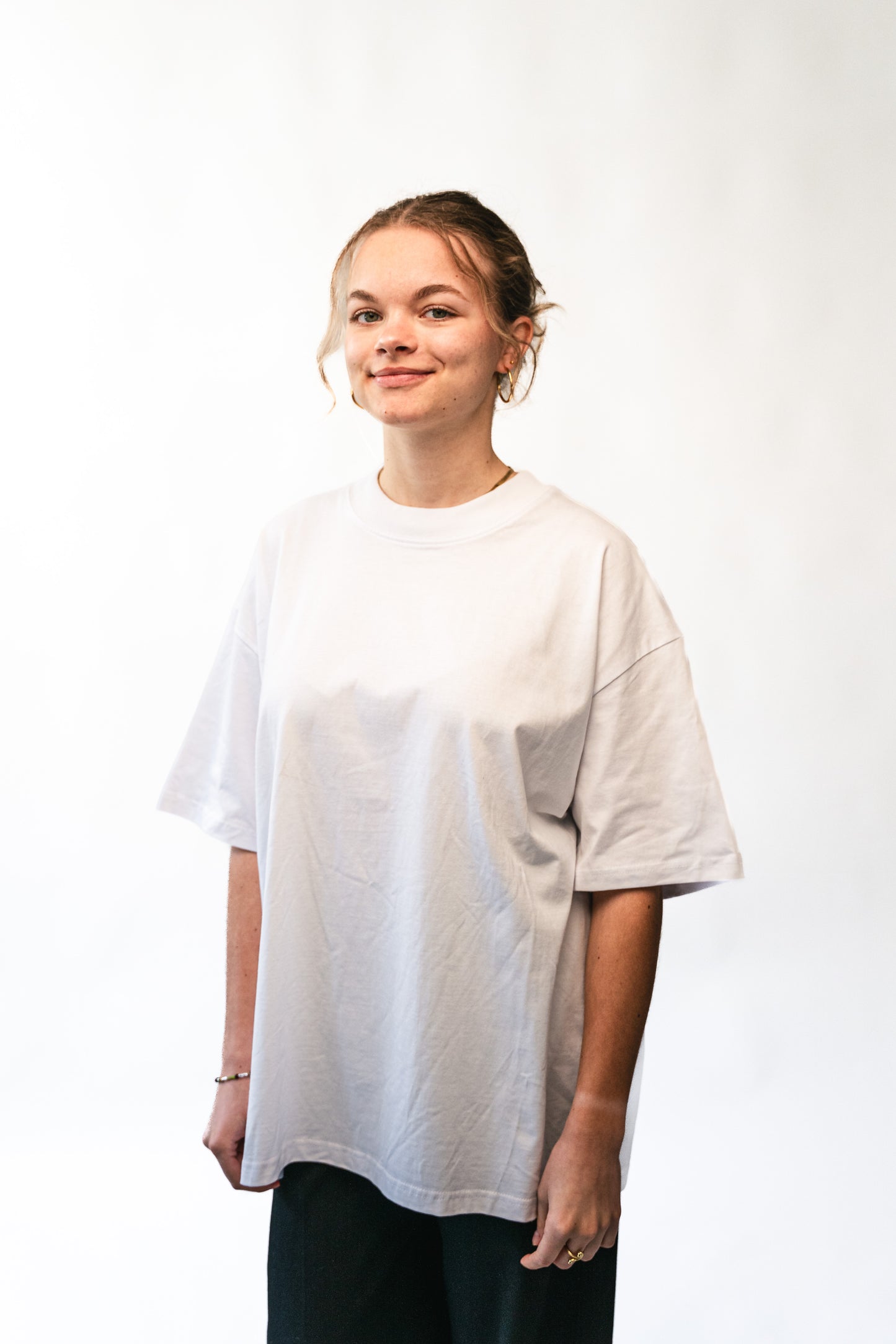 ROOTED IN CHRIST - Oversized Shirt