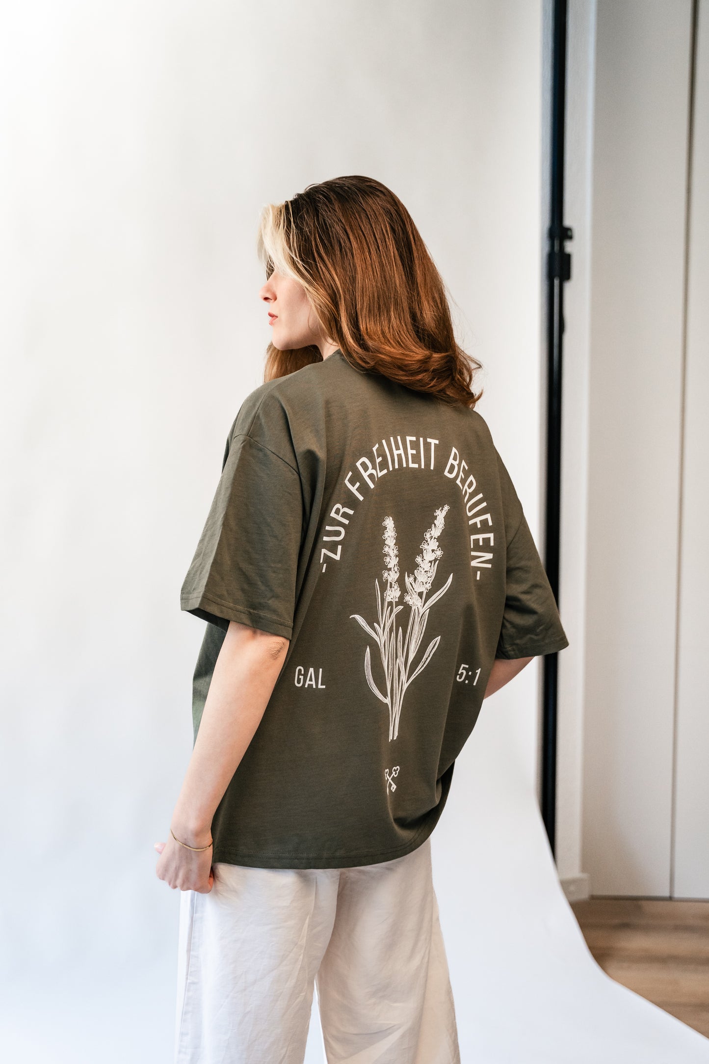 ZUR FREIHEIT BERUFEN - Oversized Shirt