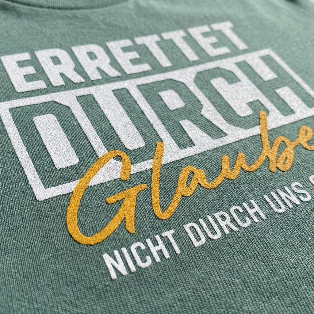 ERRETTET DURCH GLAUBEN – Regular Shirt