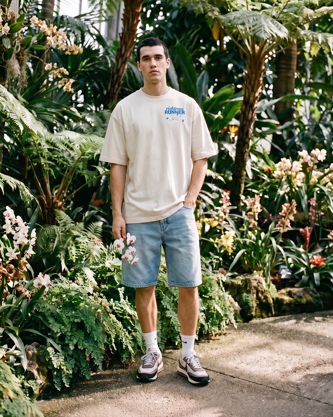 RIGHTEOUS RUNNER - Oversized Shirt